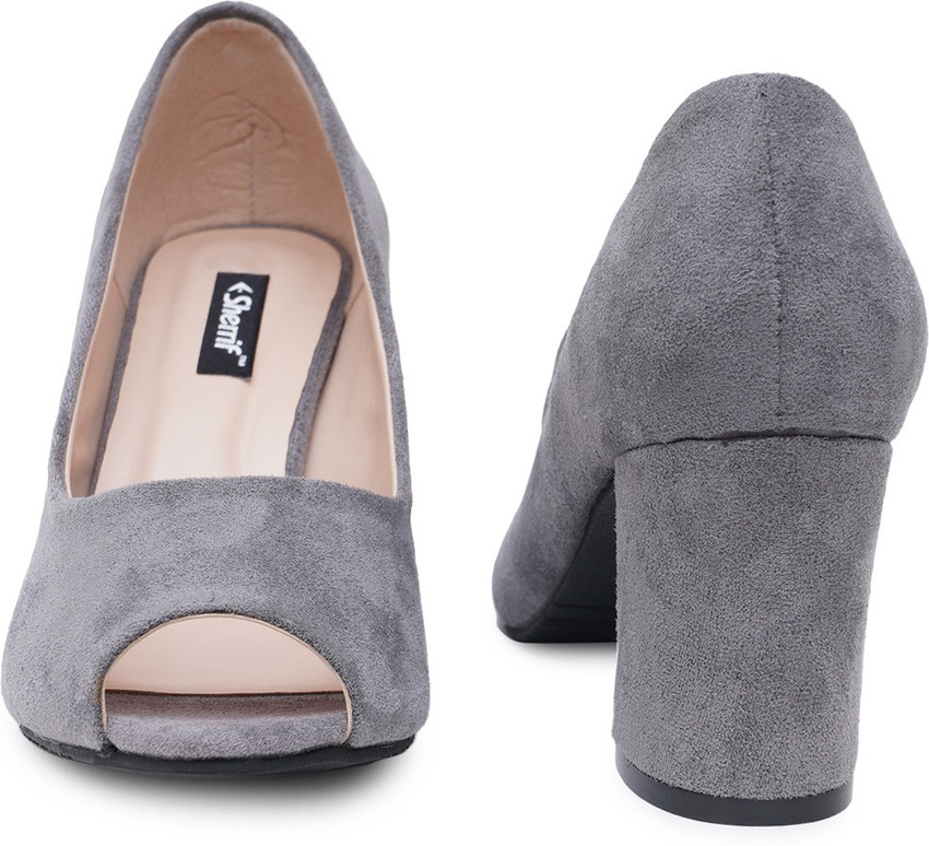 Gray block outlet heel pumps