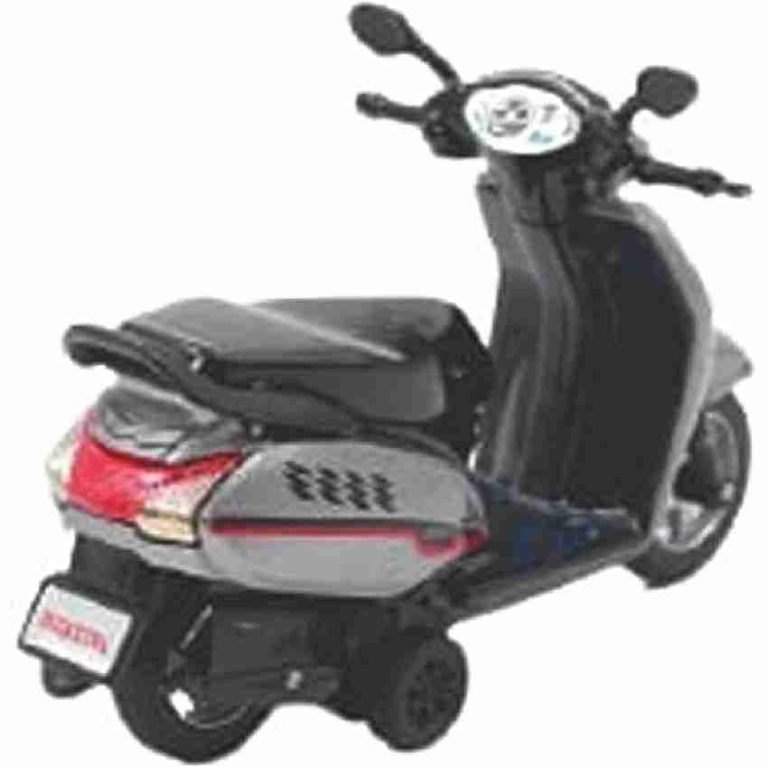 Mini scooty hot sale