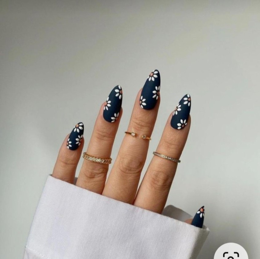 Nail Trends 2023: 5 most stylish art designs to give your nails a chic  makeover | Fashion Trends - Hindustan Times