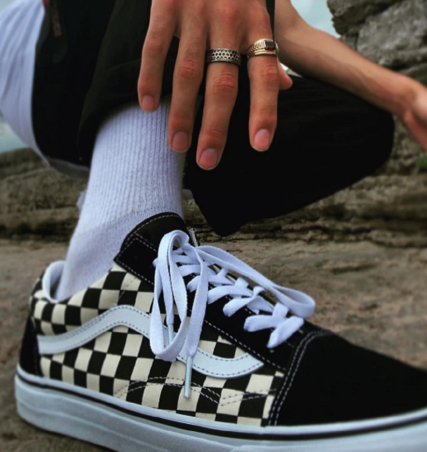 vans checkered shoes old skool