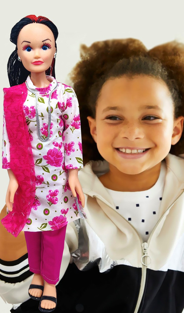 Fashion dolls online in miniature