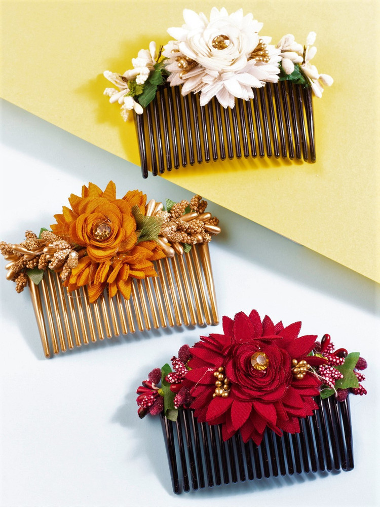 AccessHer multicolor pack of 3 acrylic comb indo Western Fancy