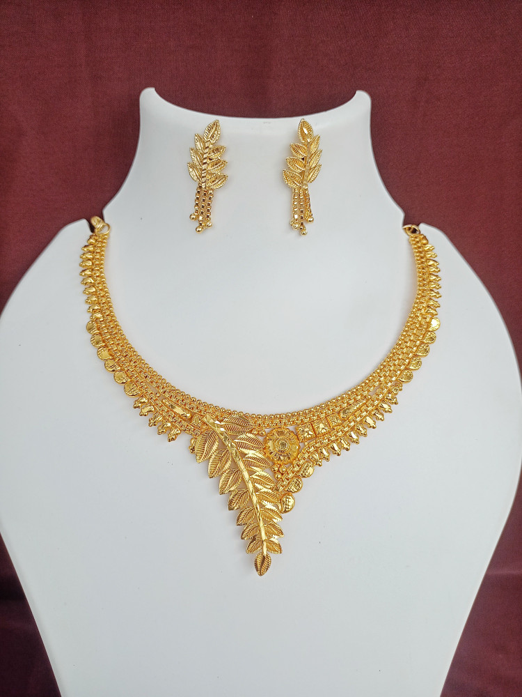 Beautiful gold store set designs