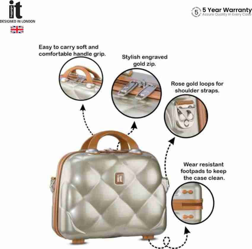 It luggage top vanity case
