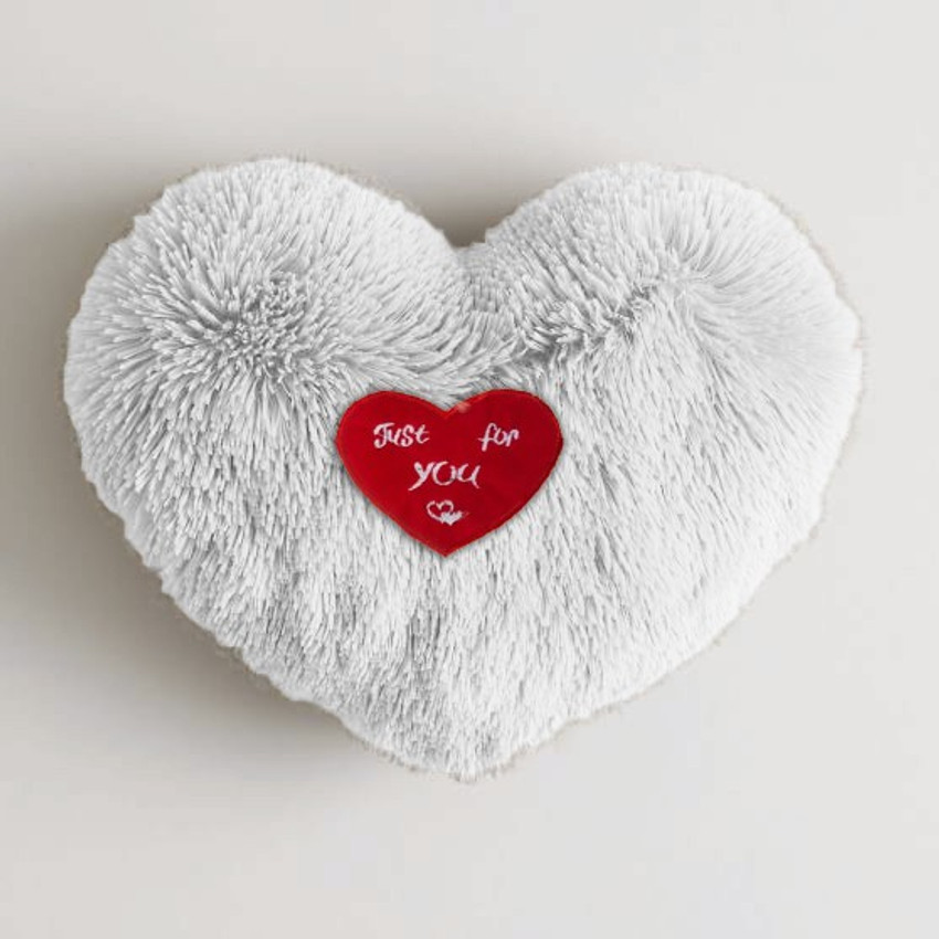Heart shaped store pillow flipkart