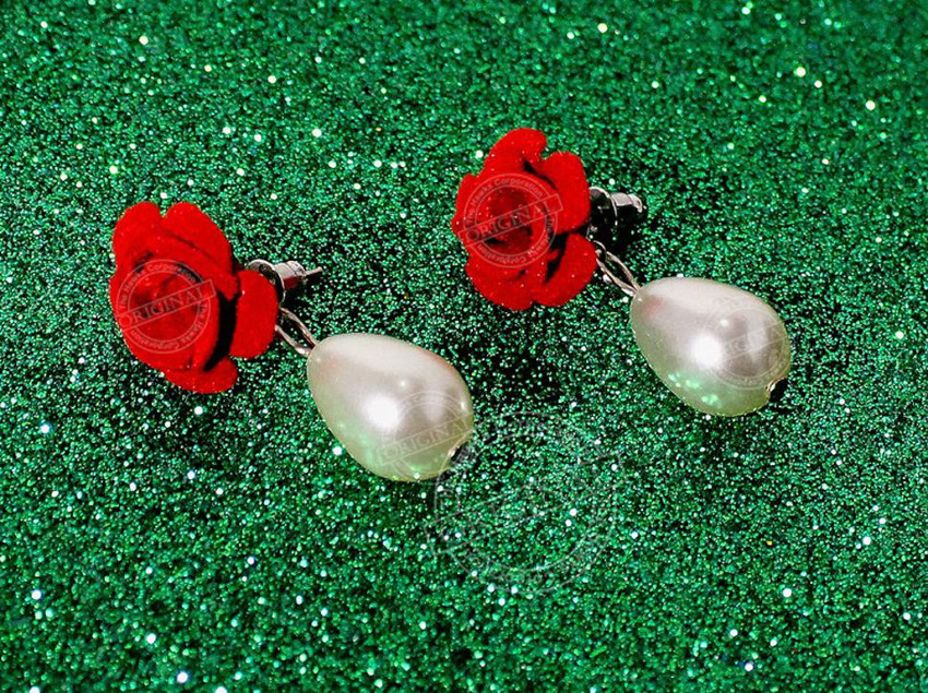 Top 76+ big red stud earrings latest esthdonghoadian