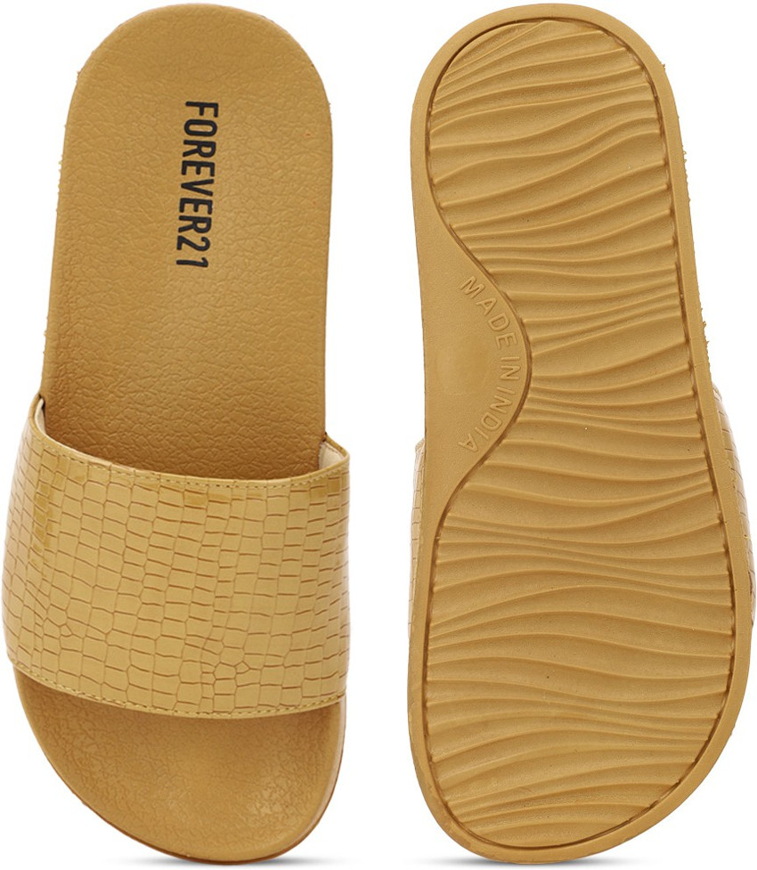 Forever 21 flip 2025 flops