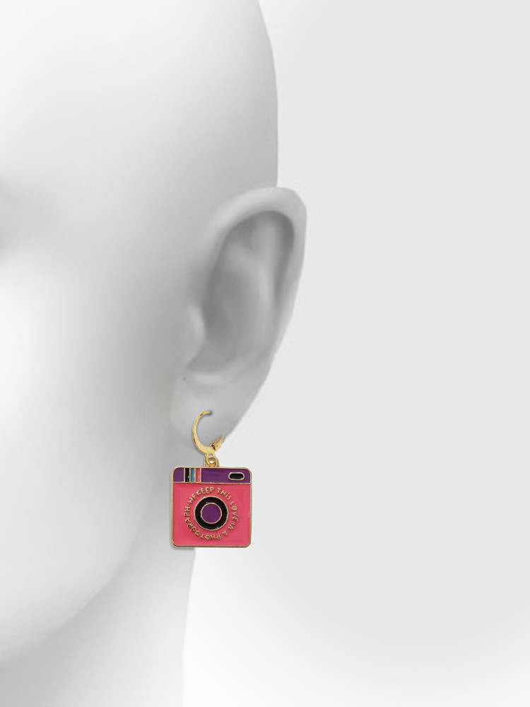 Aggregate more than 135 spy camera earrings best seven.edu.vn