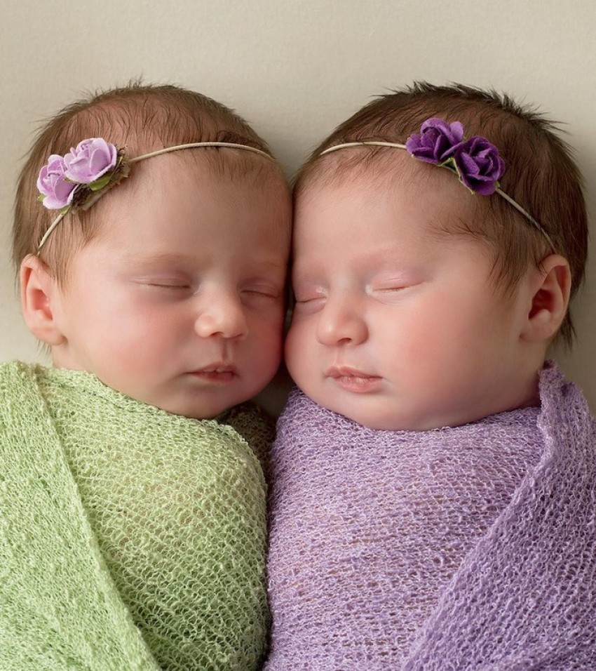 very cute baby twins wallpaper