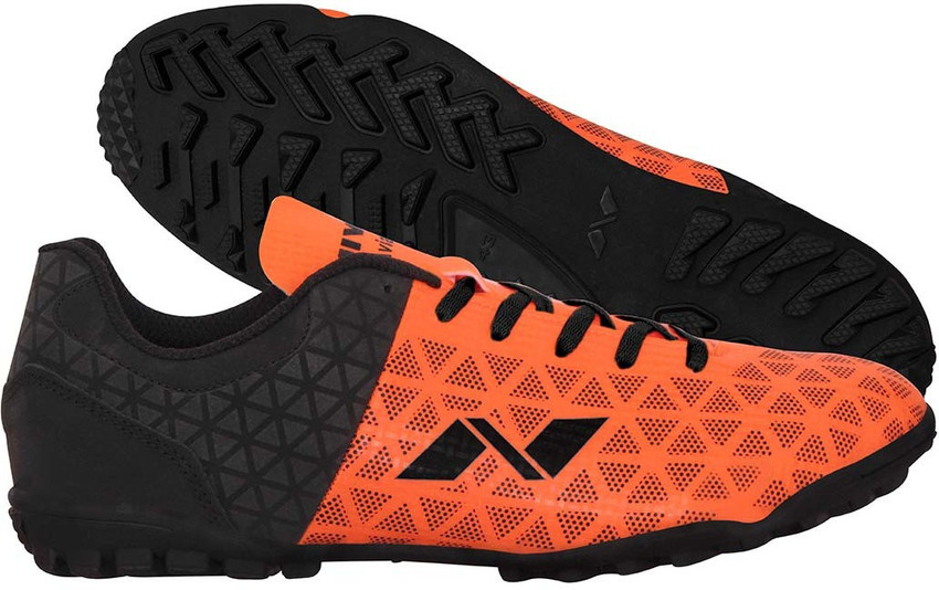 Futsal shoes flipkart online