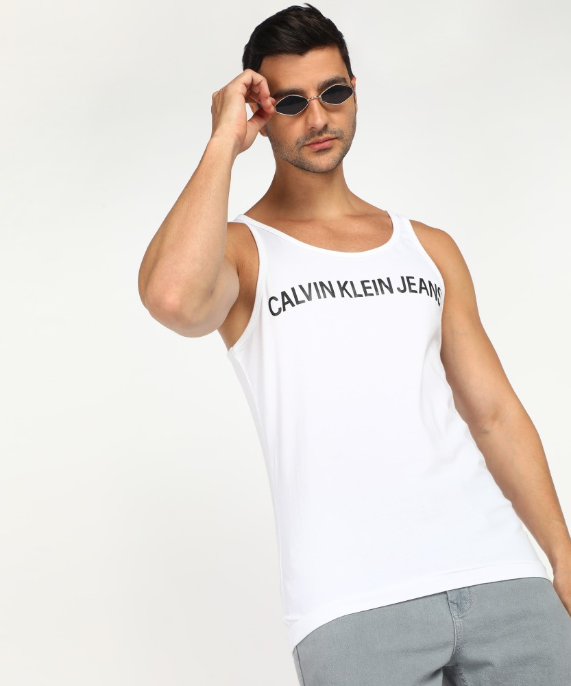 Calvin Klein Jeans Solid Men Round Neck White T-Shirt