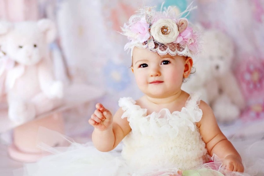 A Cute  Baby  Girl Wallpaper Download  MobCup