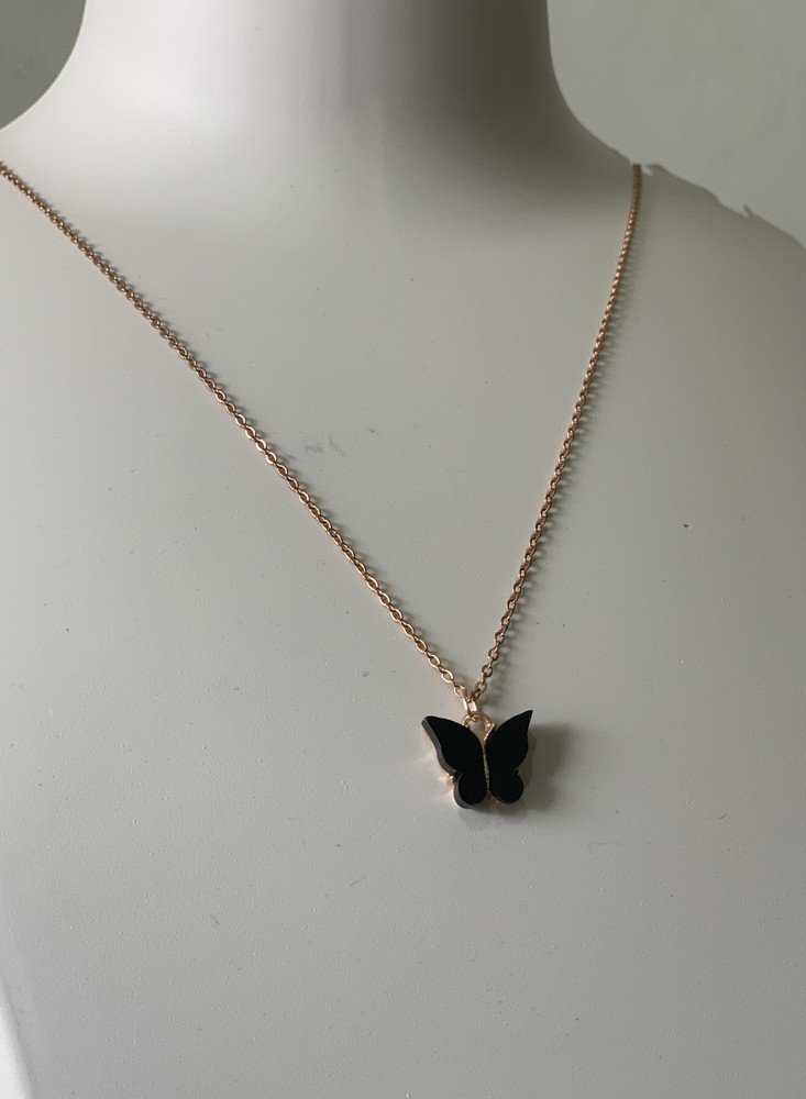 Igirl butterfly hot sale necklace