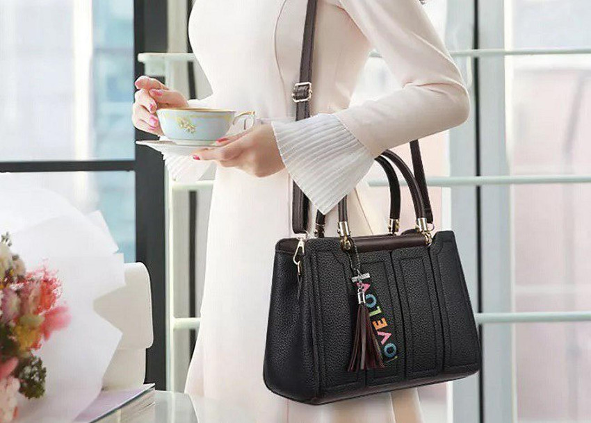 Small leather store bags for ladies