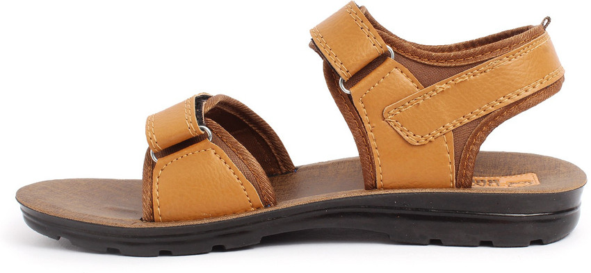 Q sandals shop