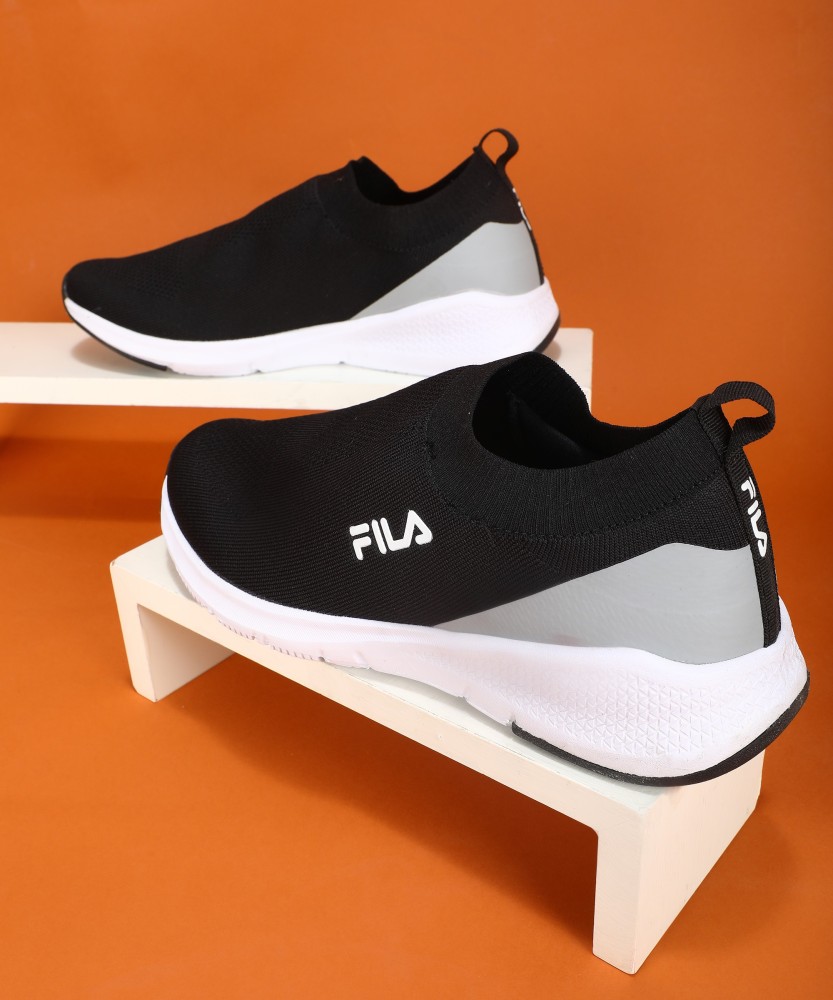 Fila running clearance shoes flipkart