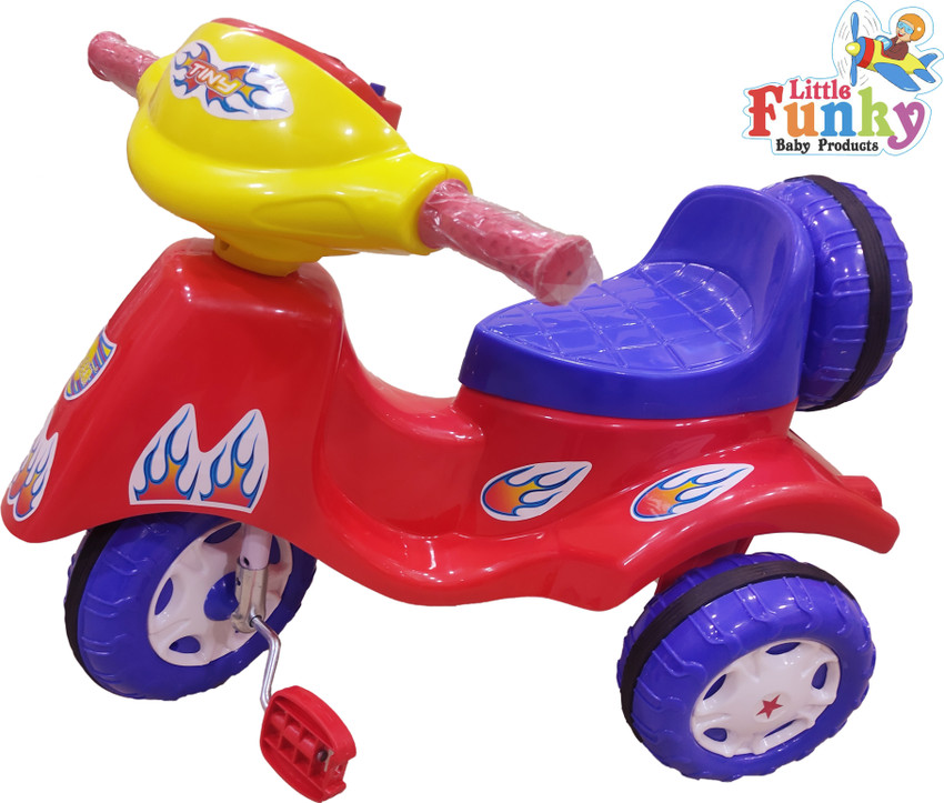 Small tricycle top