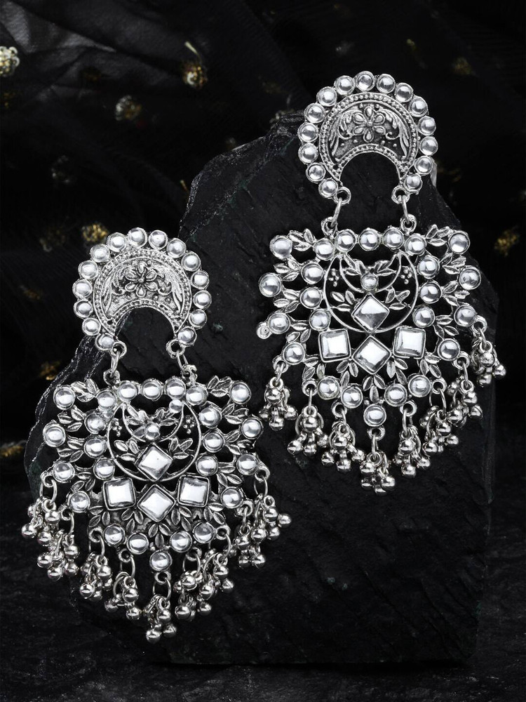 Junk clearance earring design