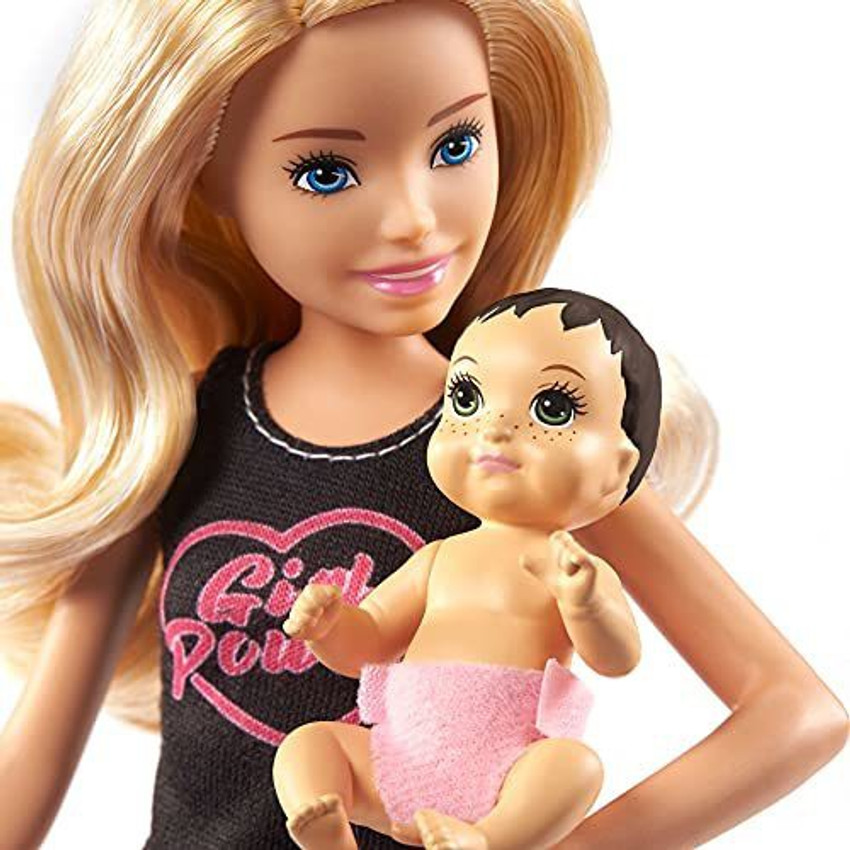 Skipper store babysitter boy