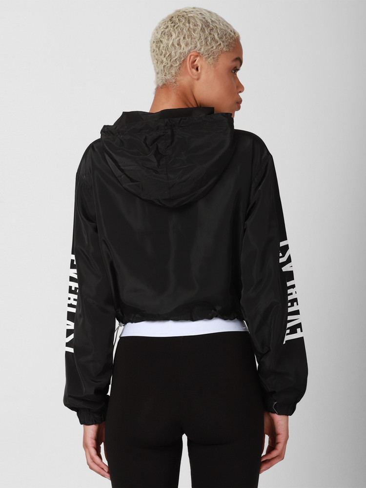 Forever 21 black windbreaker hotsell