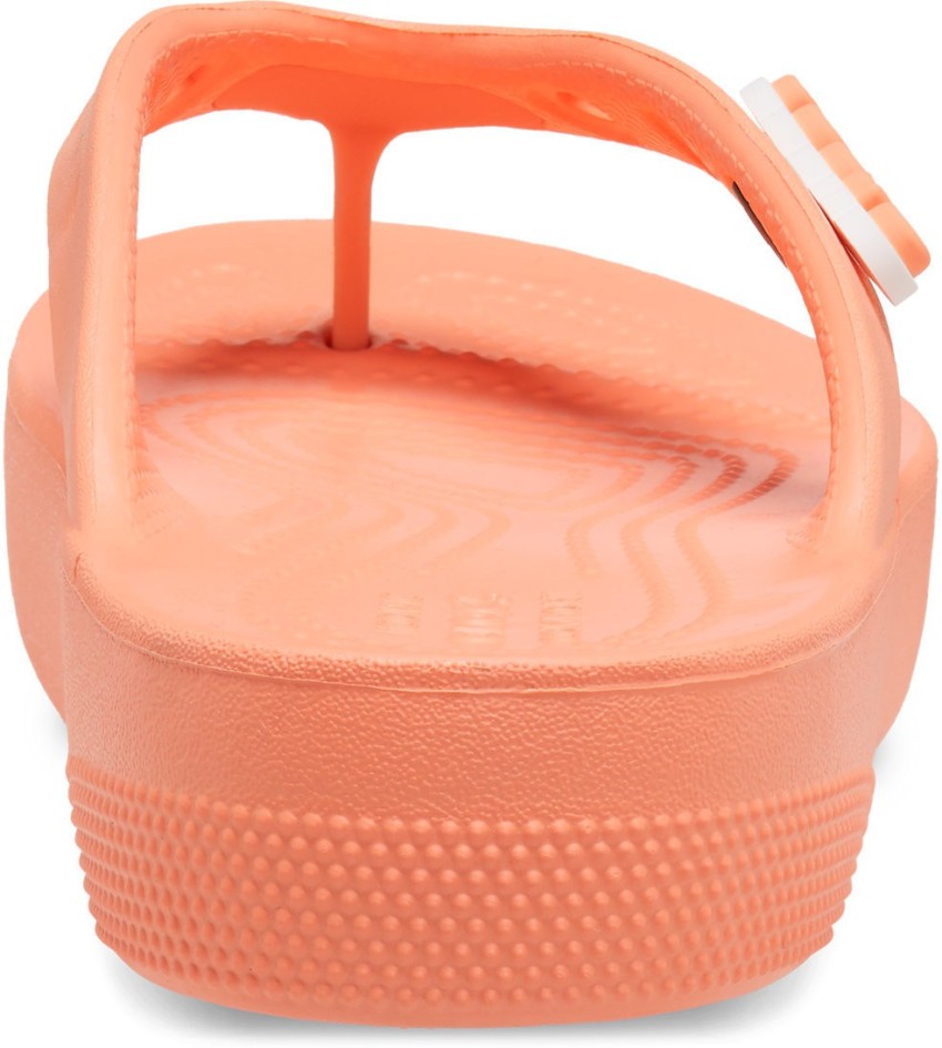 Coral colored crocs fashion