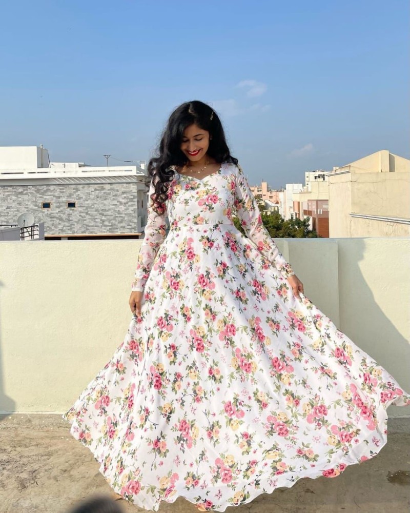 ICYNOSURE Women Maxi White Dress  Buy ICYNOSURE Women Maxi White Dress  Online at Best Prices in India  Flipkartcom