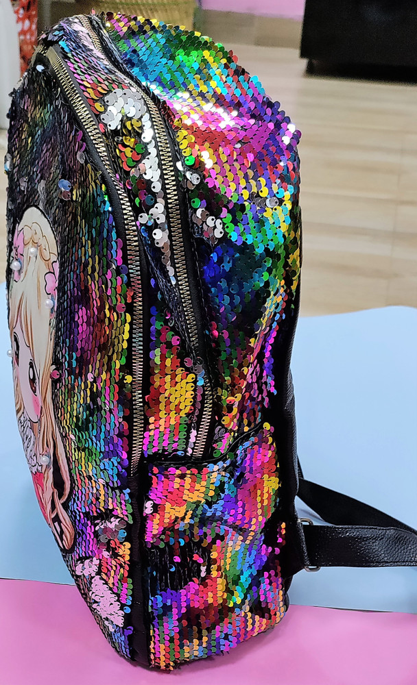 Sequence bags for deals school