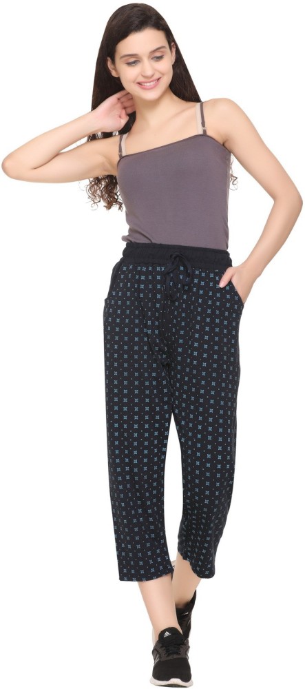 De Moza Bottoms Pants and Trousers  Buy De Moza Navy Blue Solid Capris  Online  Nykaa Fashion