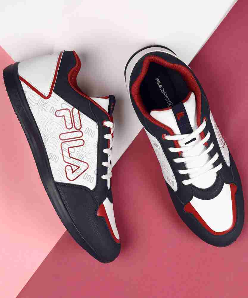 Fila sneakers clearance popular