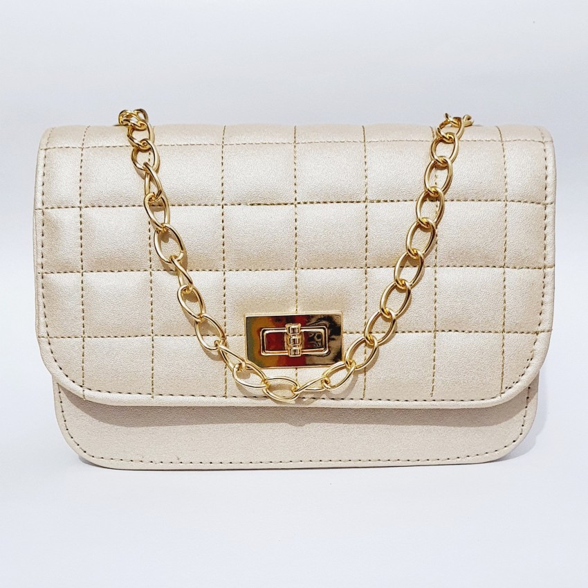 The Quilted Handbag - Off White