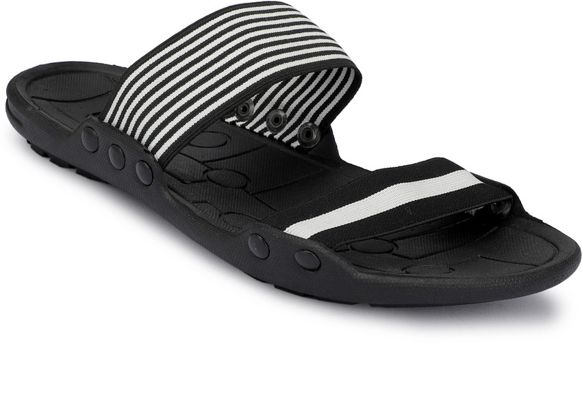 Tekkie town best sale mens sandals