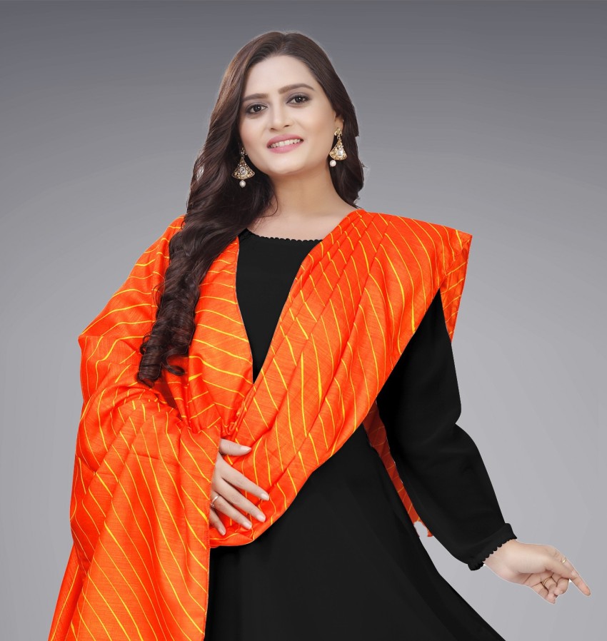 Black dress 2024 with orange dupatta