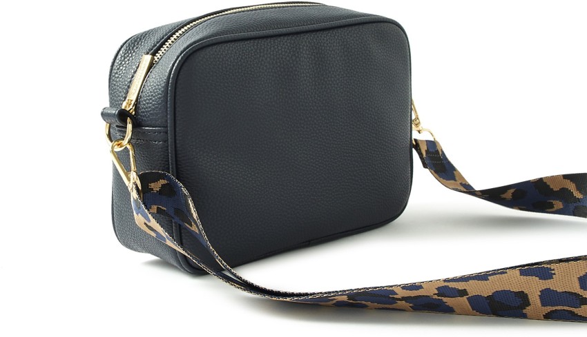 Leathersmith Of London Canvas Lion Messenger Bag - Navy In Blue