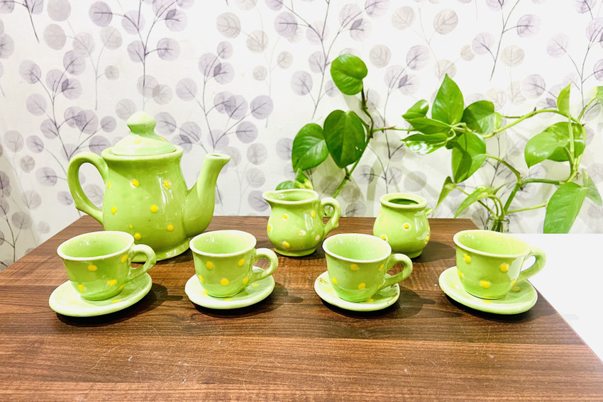 Childrens shop tea cups
