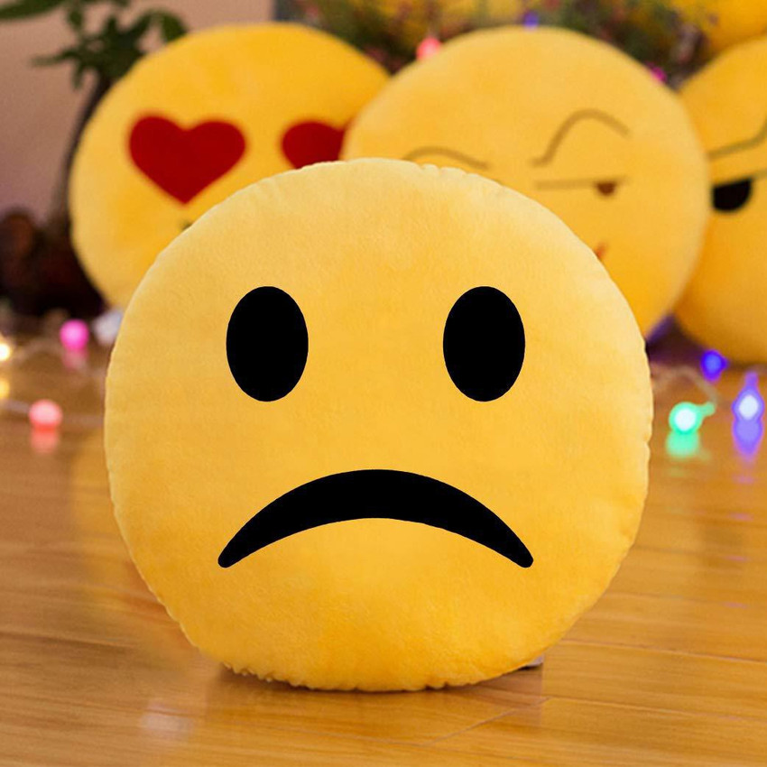 Smiley hotsell pillows flipkart