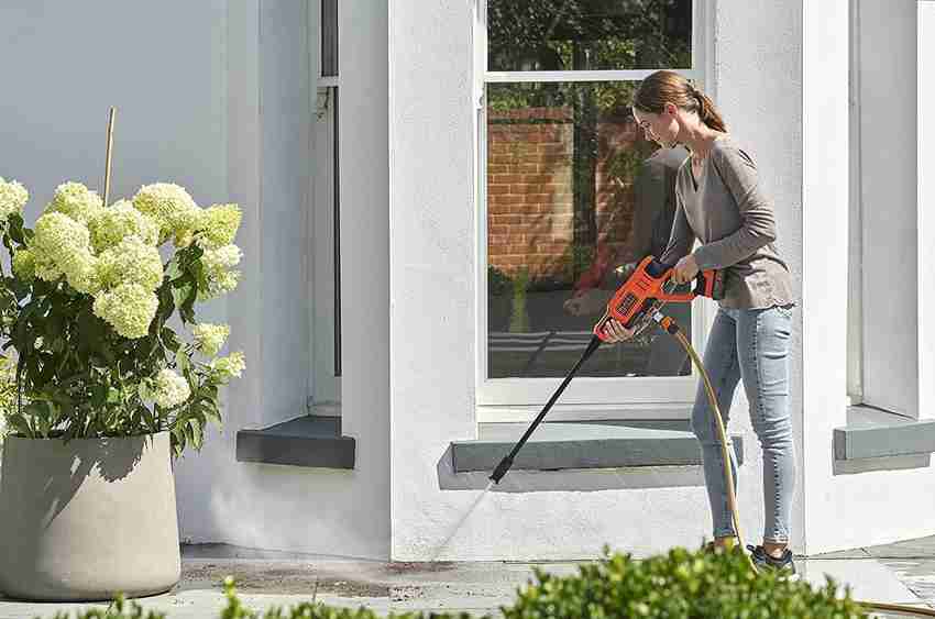 Black and decker battery pressure 2025 washer