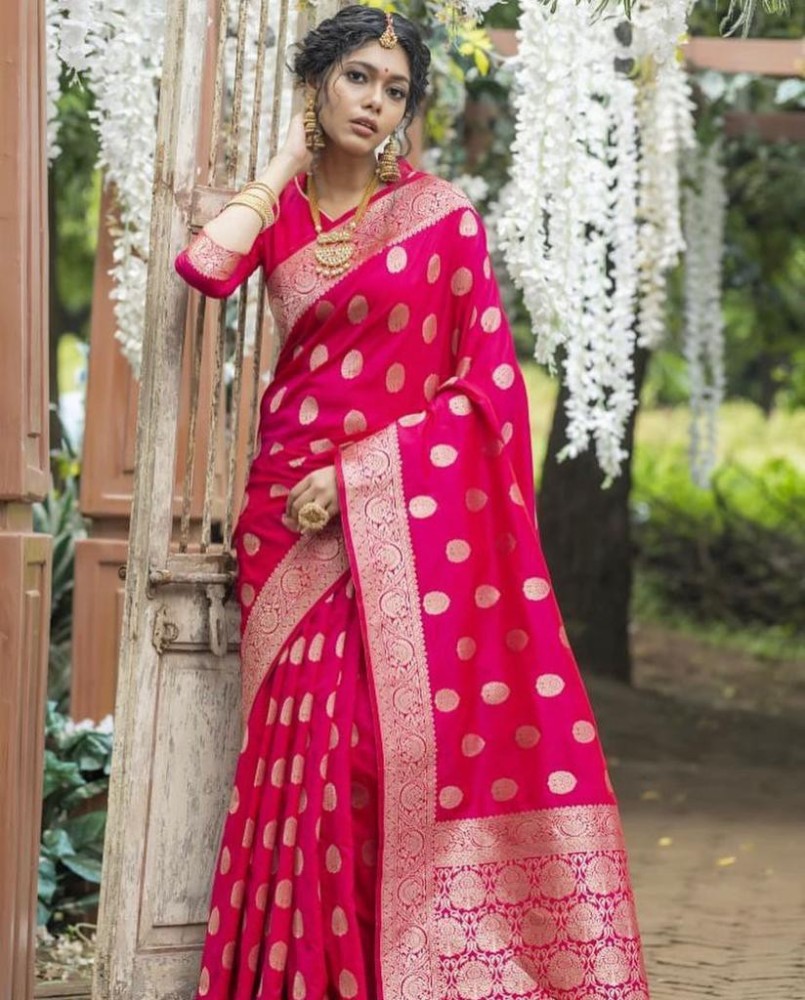 Buy Plain Sarees Online: Gorgeous Collection at Amazing Prices