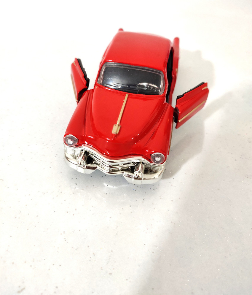 Diecast hotsell classic cars