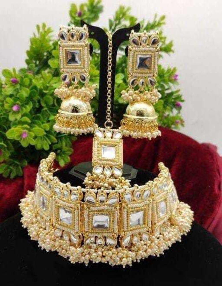 Jewellery Set : Brass gold plated kundan jewellery set