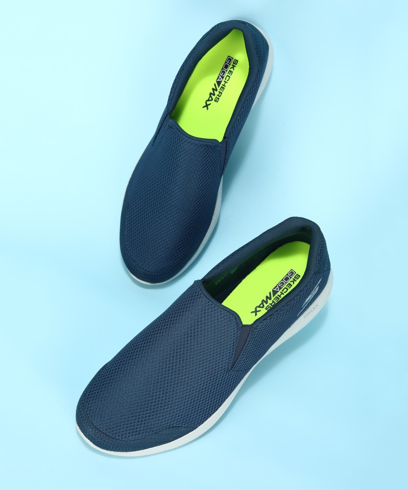 Skechers goga max slippers hot sale price