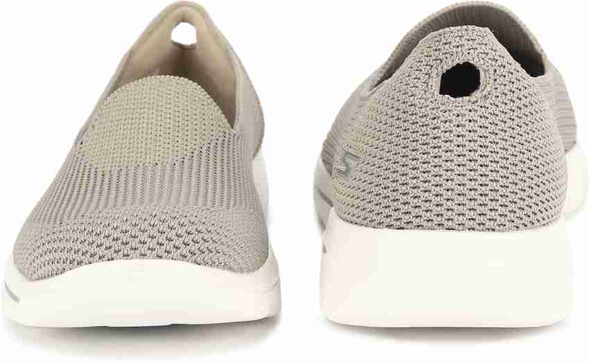 Skechers top shanti taupe