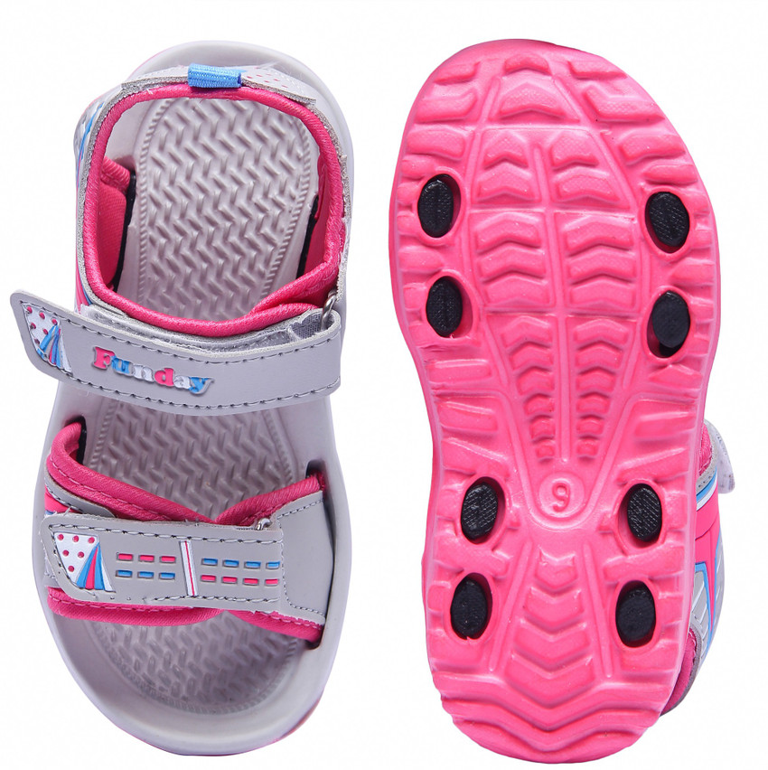 9c online nike sandals