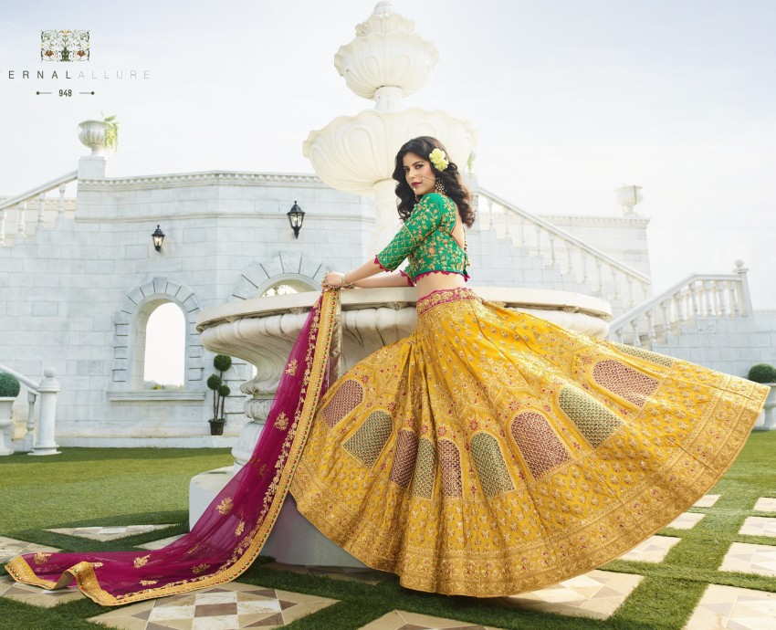 Buy Green & Maroon Lehenga Choli Sets for Women by Globalia Creation Online