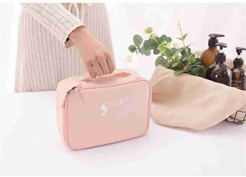 Travel 2024 vanity bag