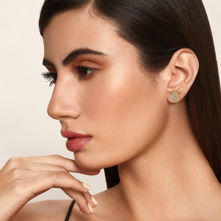 Melorra Big Drama Energy Diamond Earrings Yellow Gold 18kt Diamond