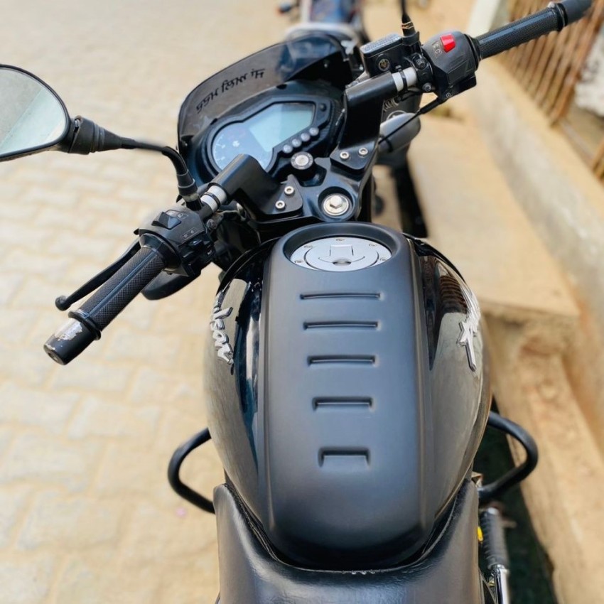 Pulsar 150 tank cover shop price