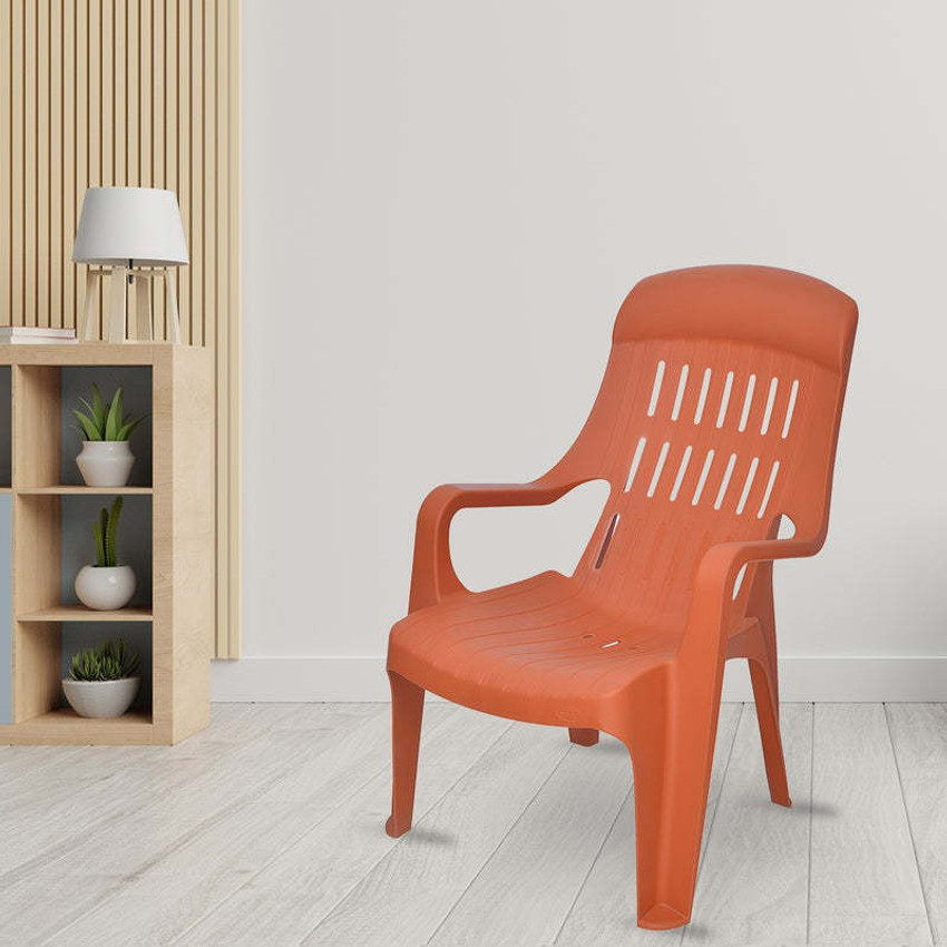 Nilkamal weekender store