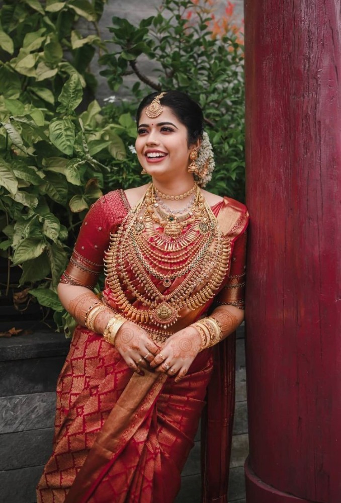 Chilli red kanchipuram silk saree at kanjivaramsilks.com | Blouse designs  indian, Bridal blouse designs, Wedding saree blouse designs