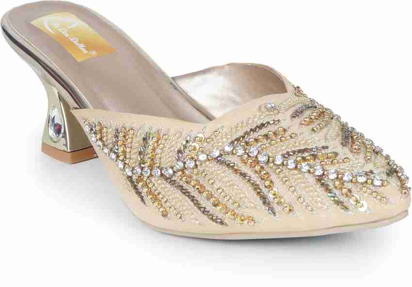 Dulhan discount sandal design