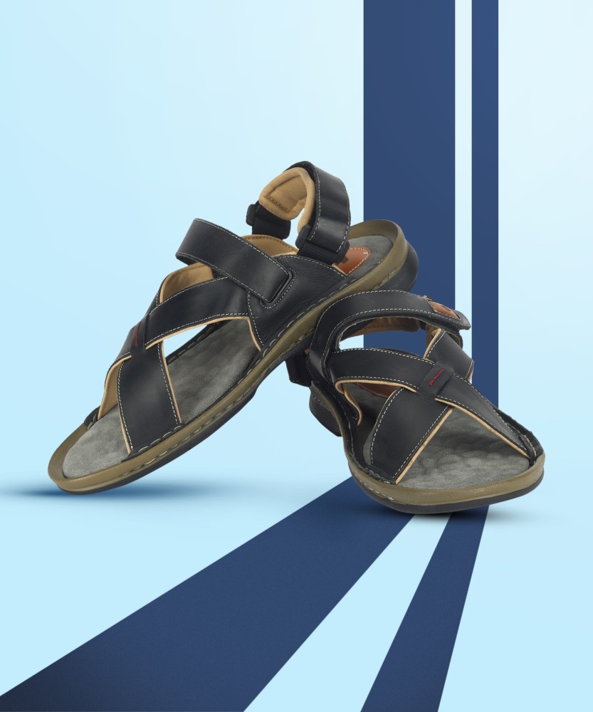 Lee cooper leather sandals sales flipkart